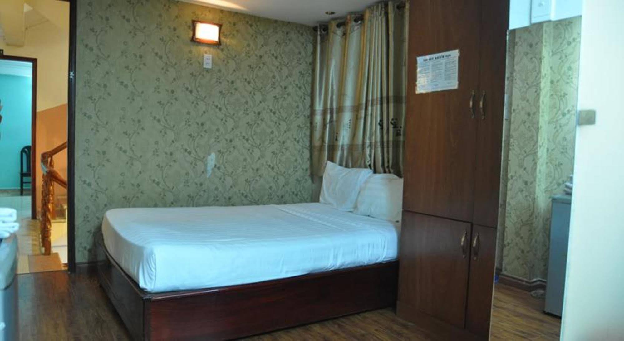 Ha Vy Hotel Ho Chi Minh-staden Exteriör bild