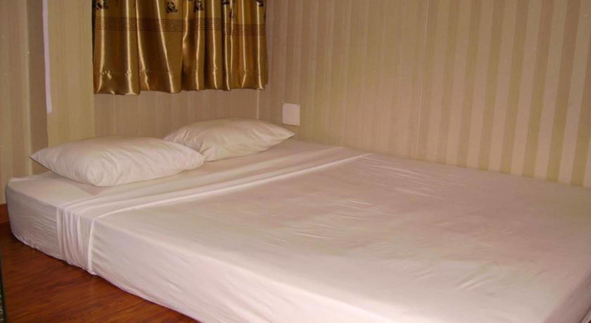 Ha Vy Hotel Ho Chi Minh-staden Exteriör bild